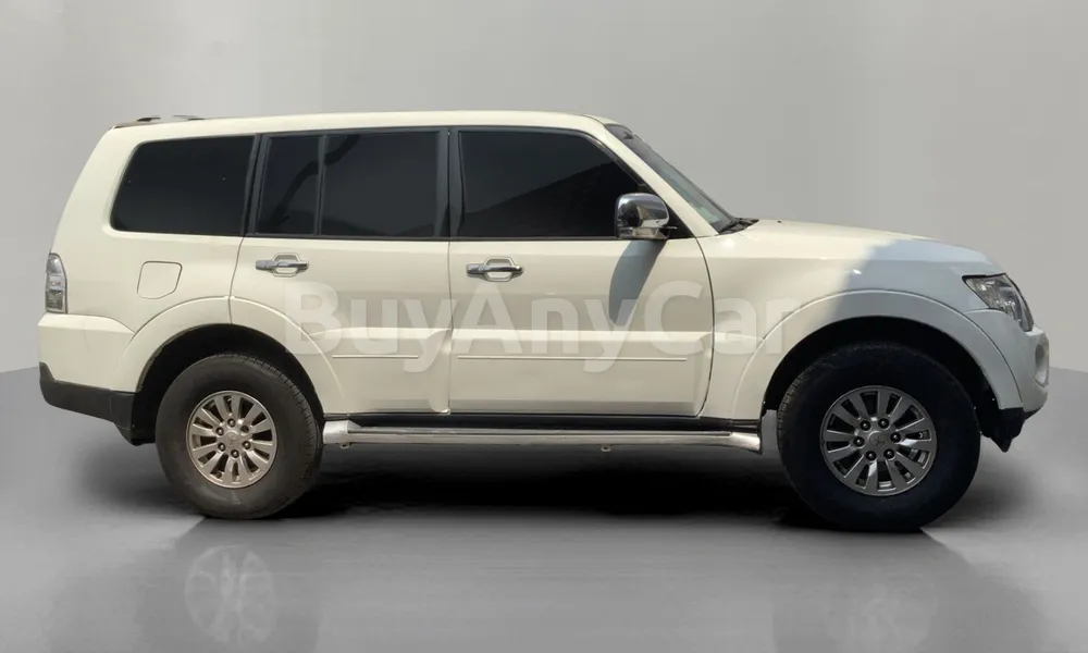 Vehicle photo 3