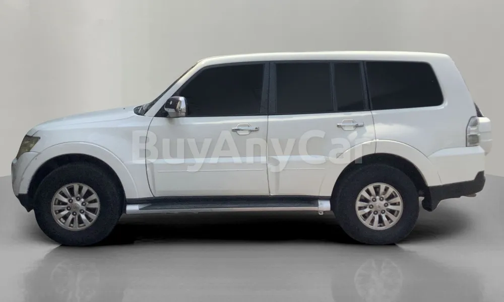Vehicle photo 5