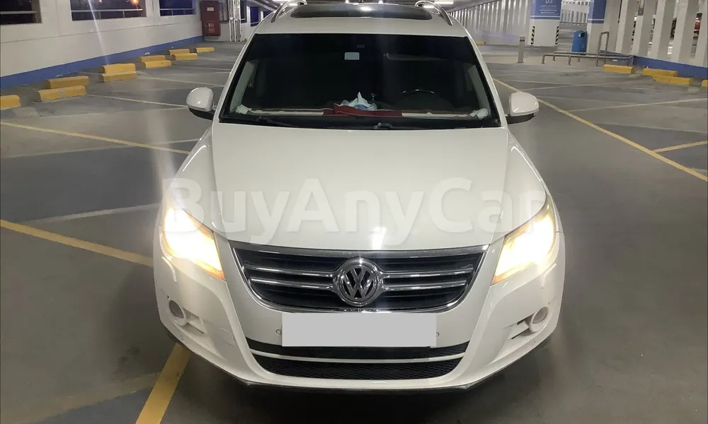 Vehicle photo 1