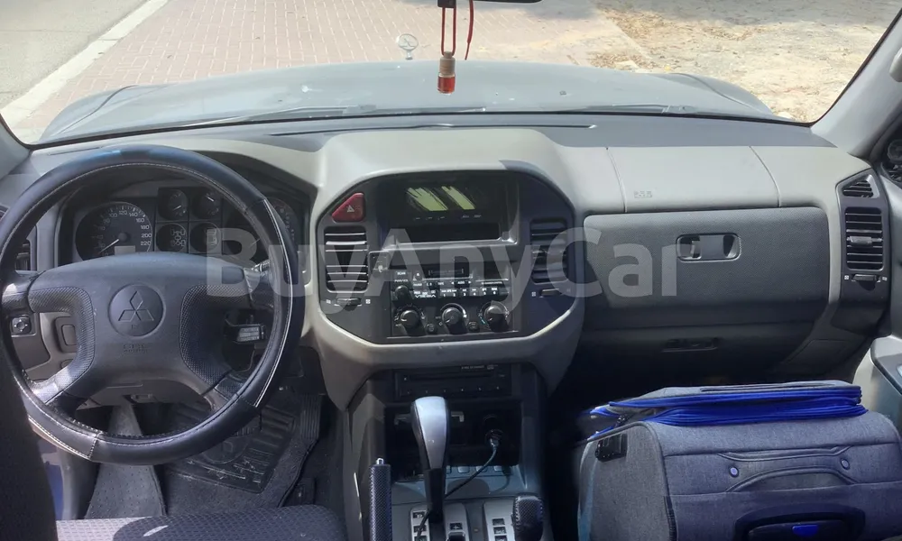 Vehicle photo 8