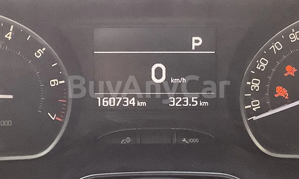 Vehicle photo 8