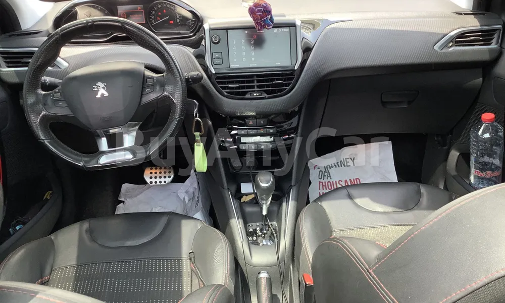 Vehicle photo 9