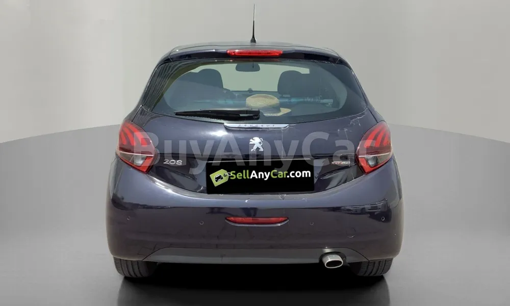 Vehicle photo 2