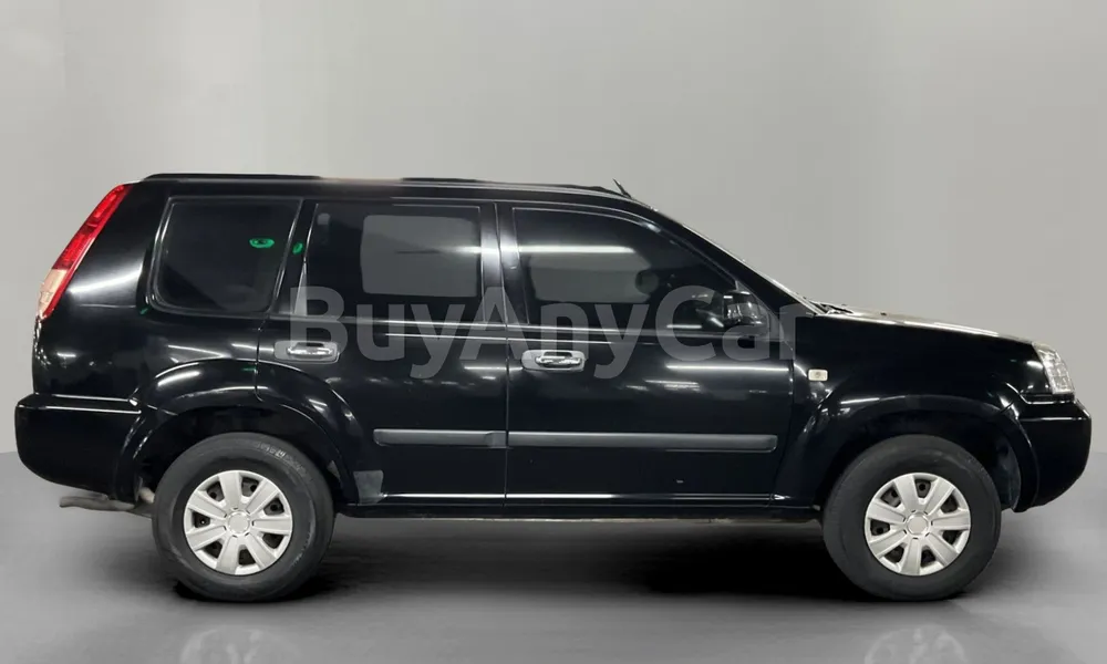 Vehicle photo 4