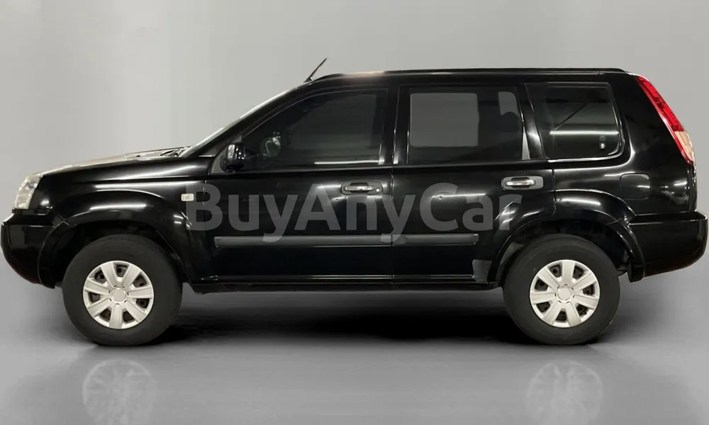 Vehicle photo 3