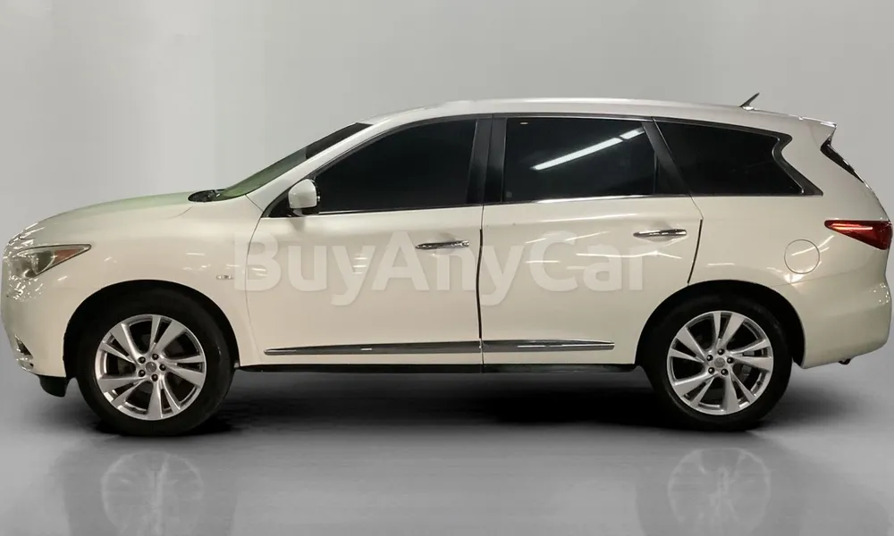 Vehicle photo 4