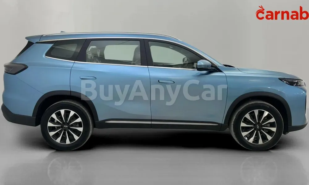 Vehicle photo 3