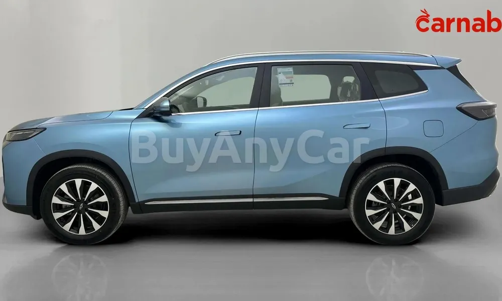 Vehicle photo 4
