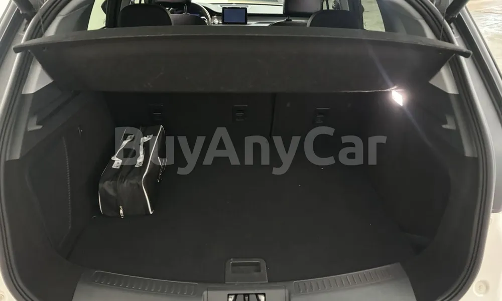 Vehicle photo 15