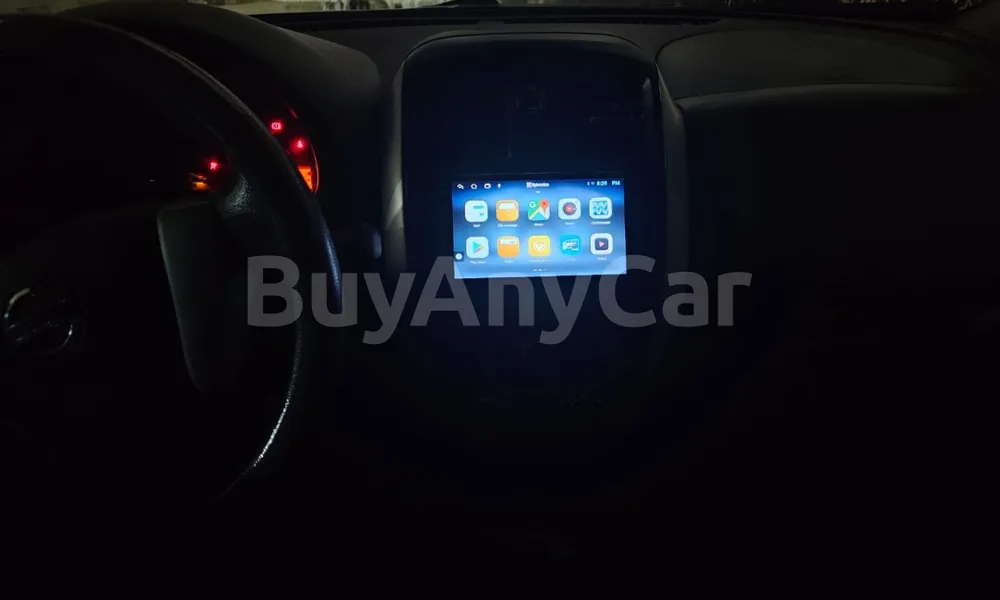 Vehicle photo 4