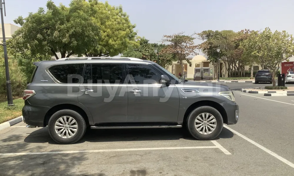 Vehicle photo 3