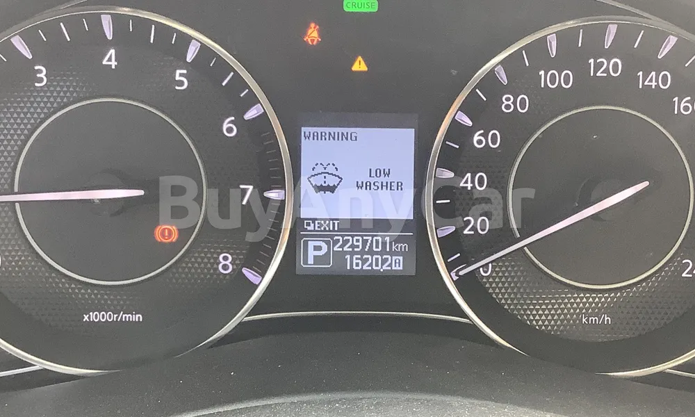 Vehicle photo 7