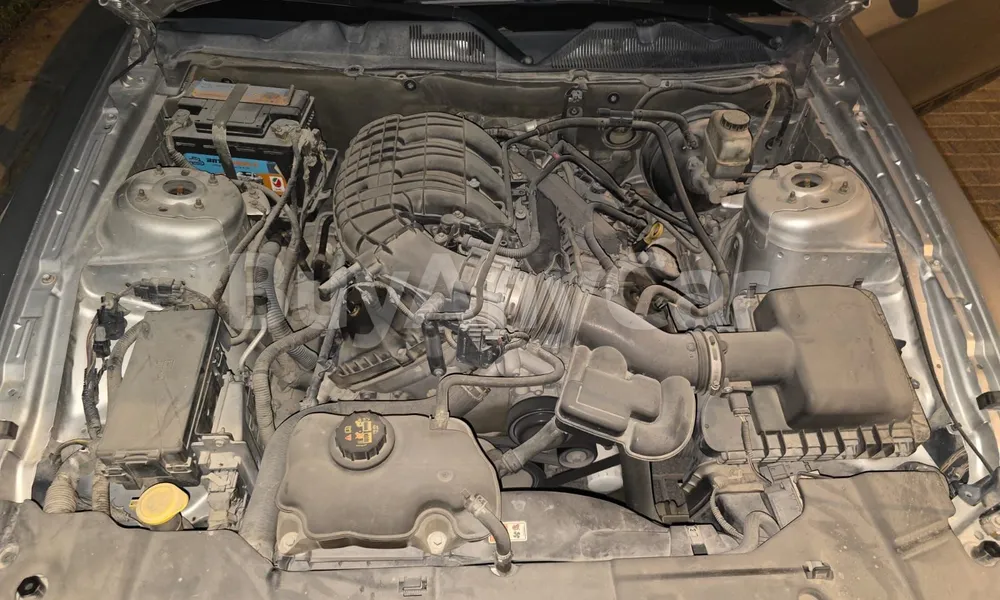 Vehicle photo 6
