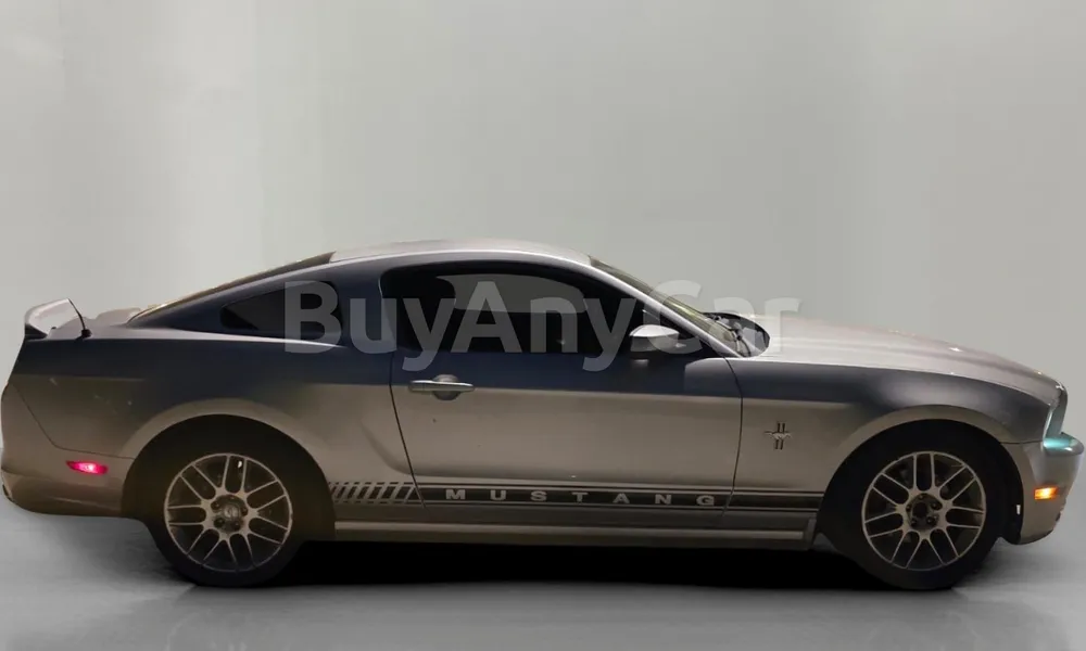 Vehicle photo 4