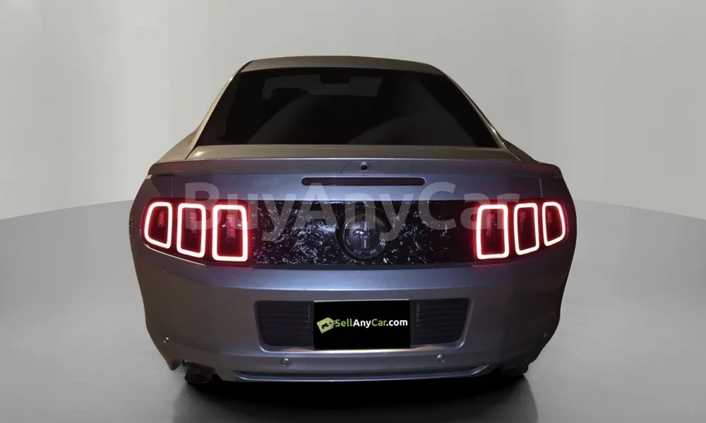 Vehicle photo 2