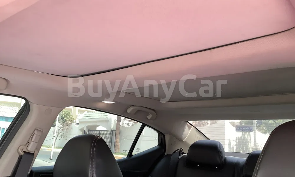 Vehicle photo 9