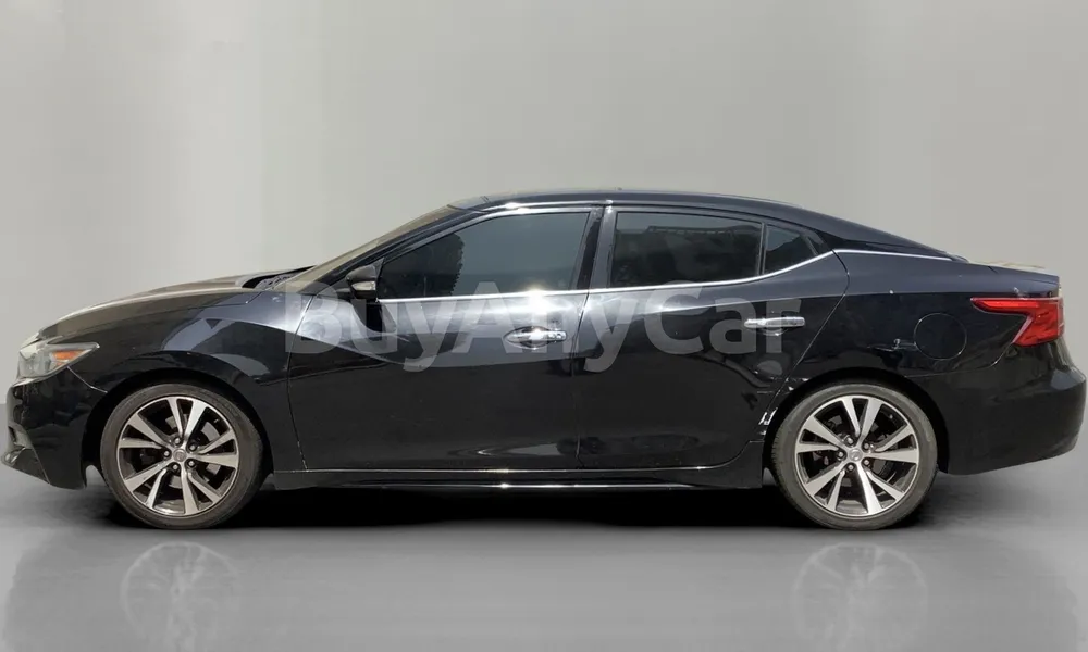 Vehicle photo 4