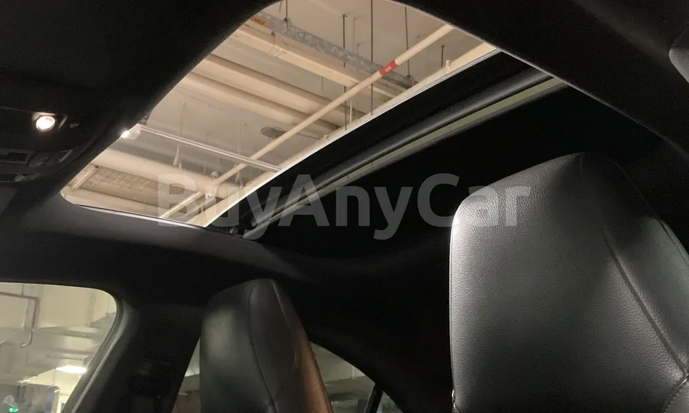 Vehicle photo 8