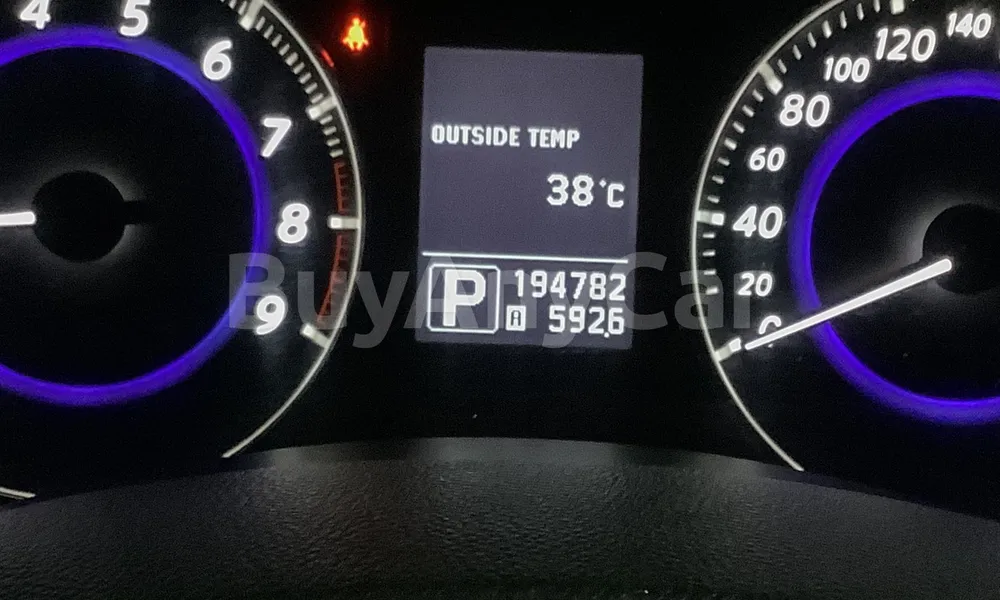Vehicle photo 7