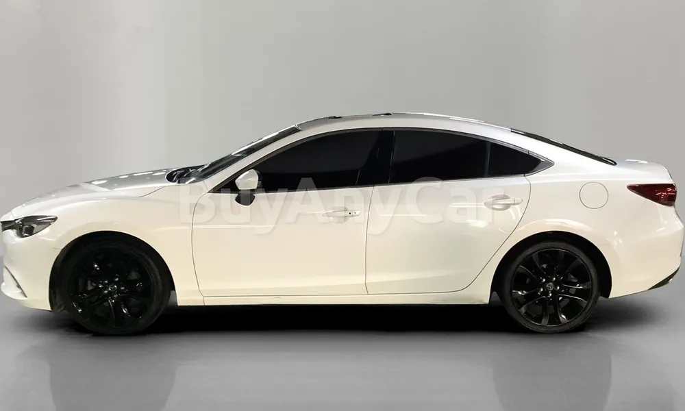 Vehicle photo 4