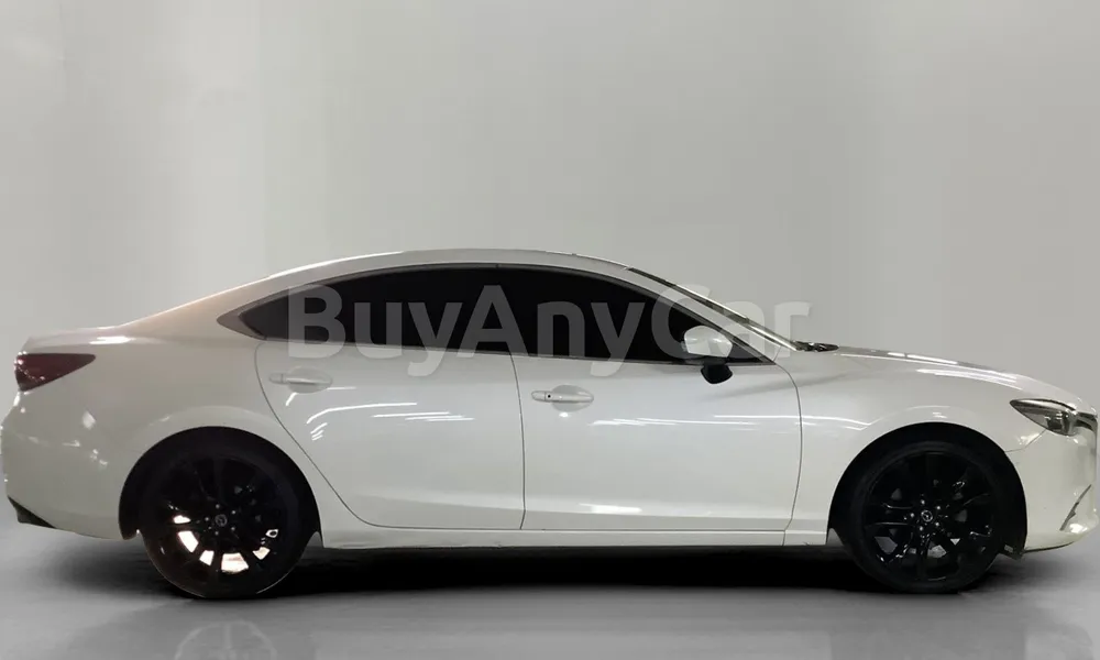 Vehicle photo 3