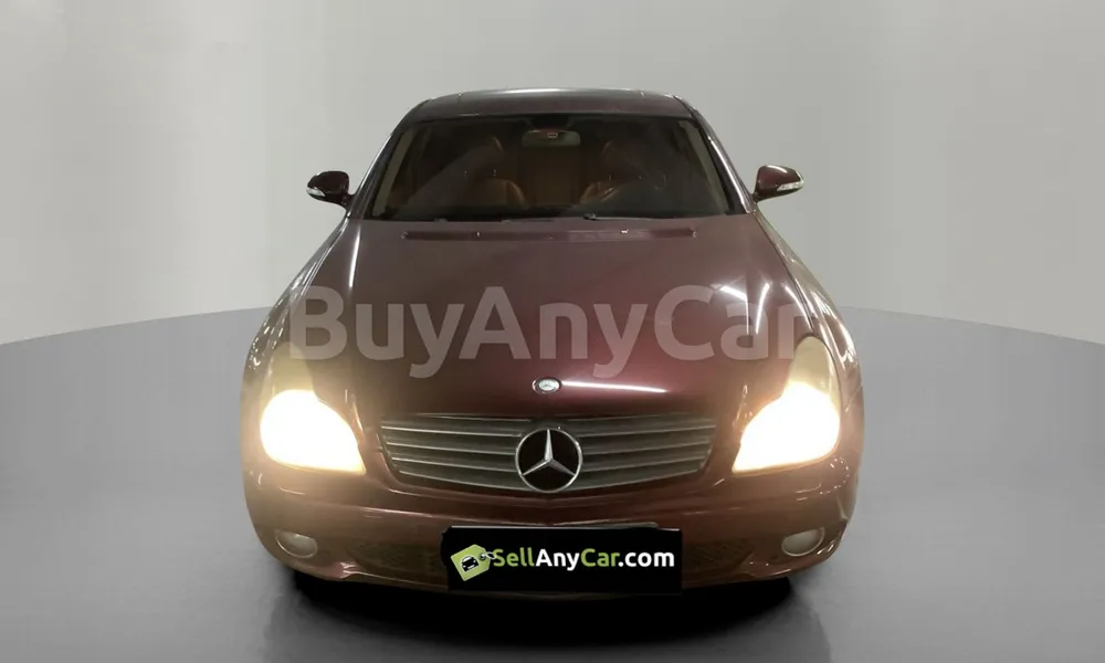 Vehicle photo 1