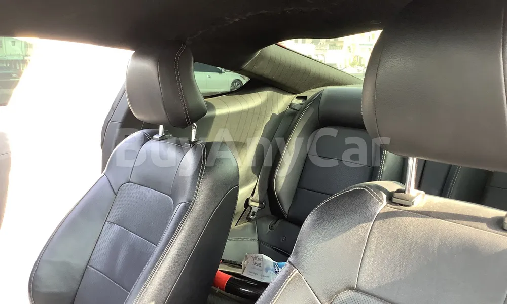 Vehicle photo 10
