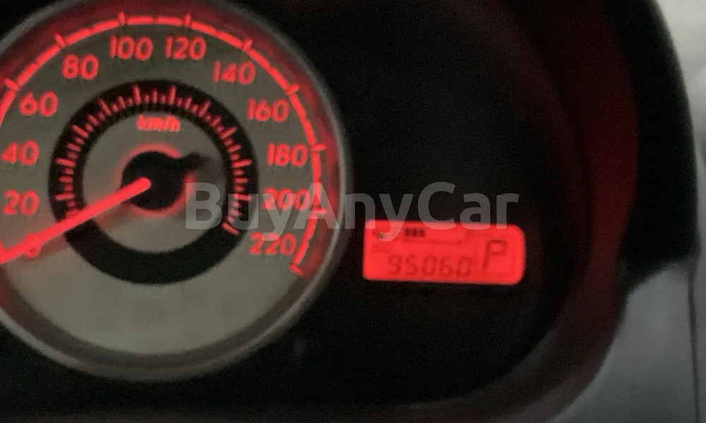 Vehicle photo 7