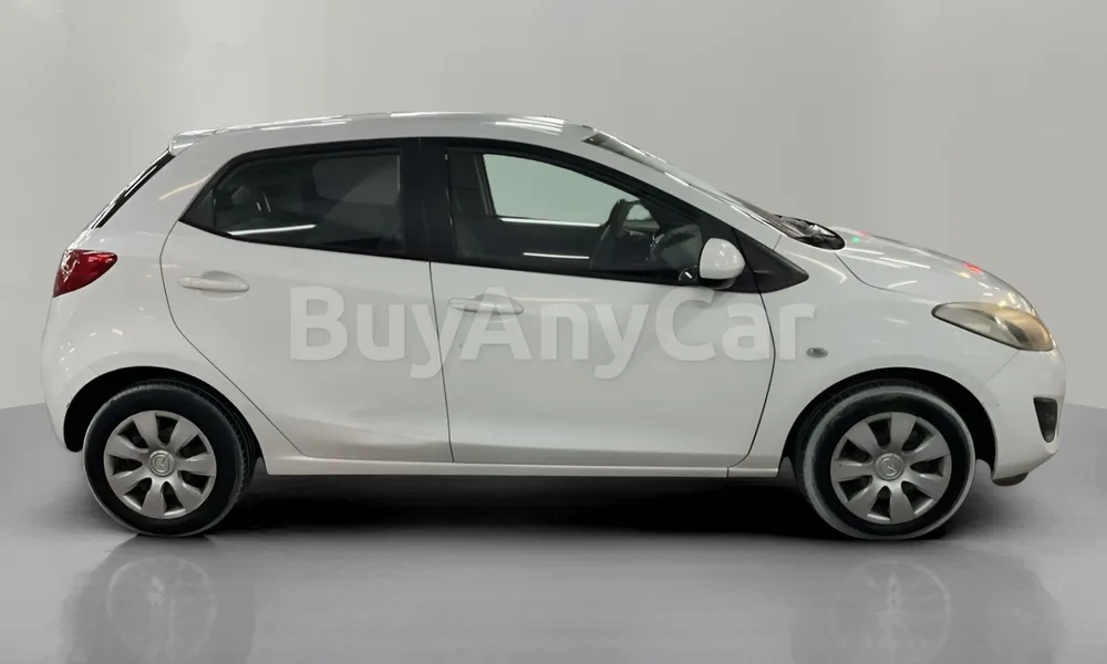 Vehicle photo 3