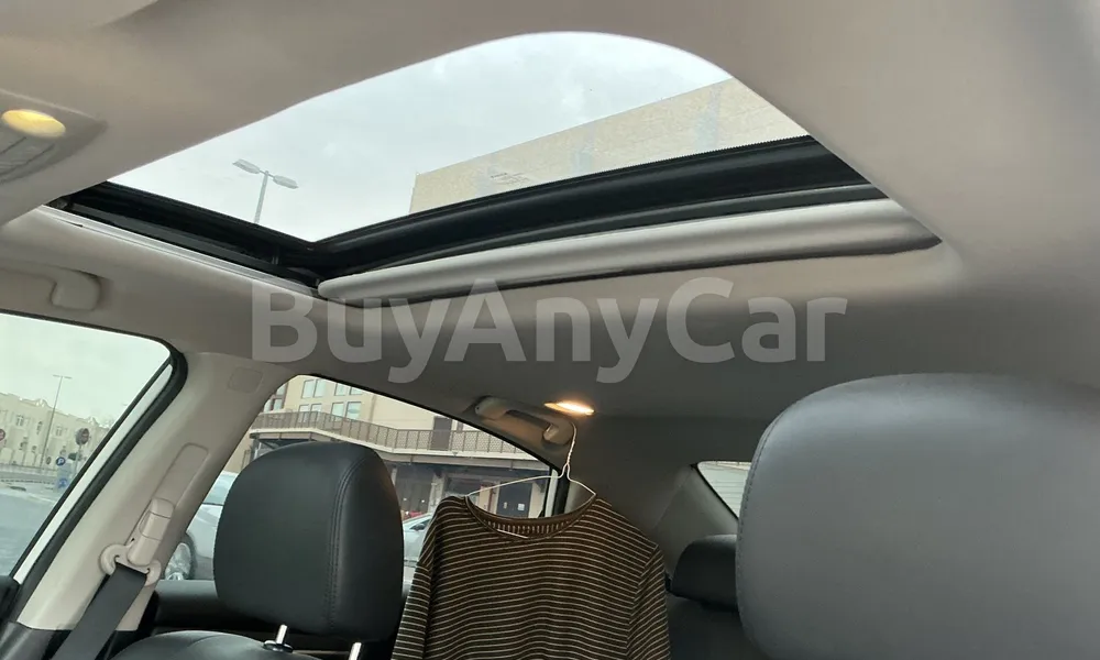 Vehicle photo 9