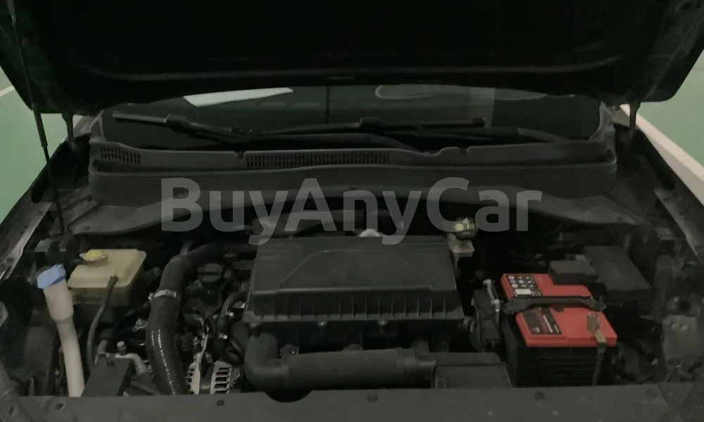 Vehicle photo 6