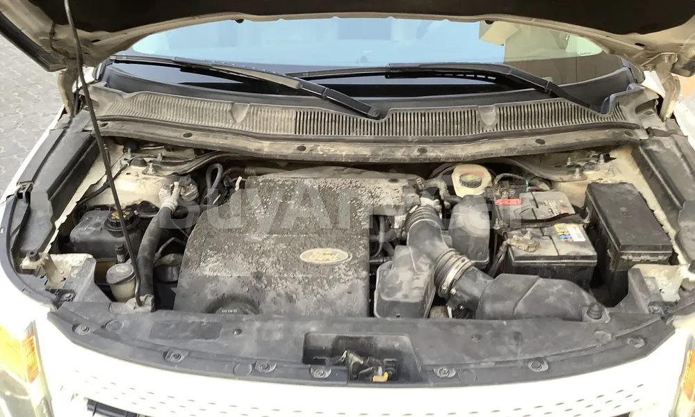 Vehicle photo 6