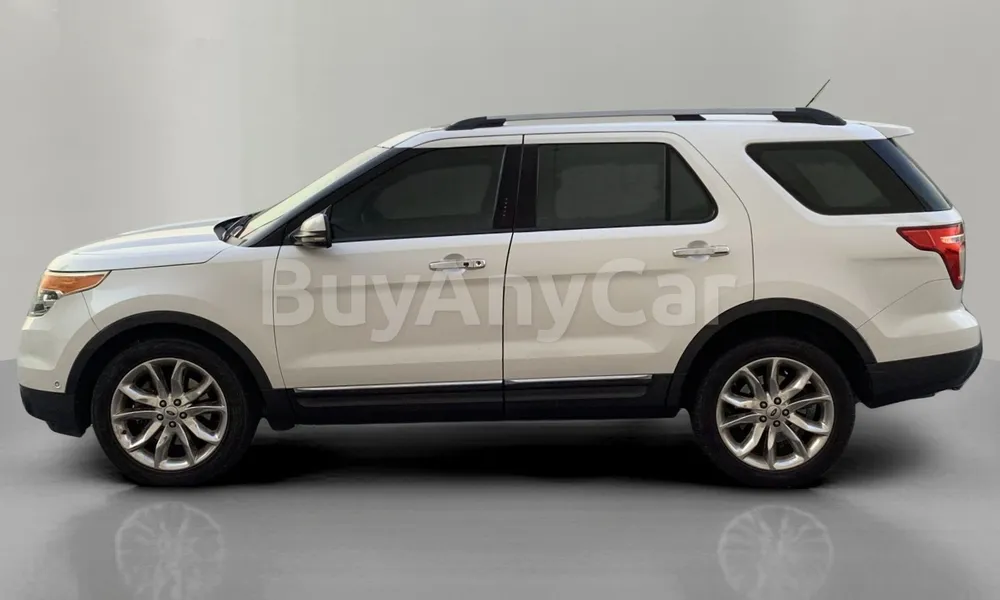 Vehicle photo 4