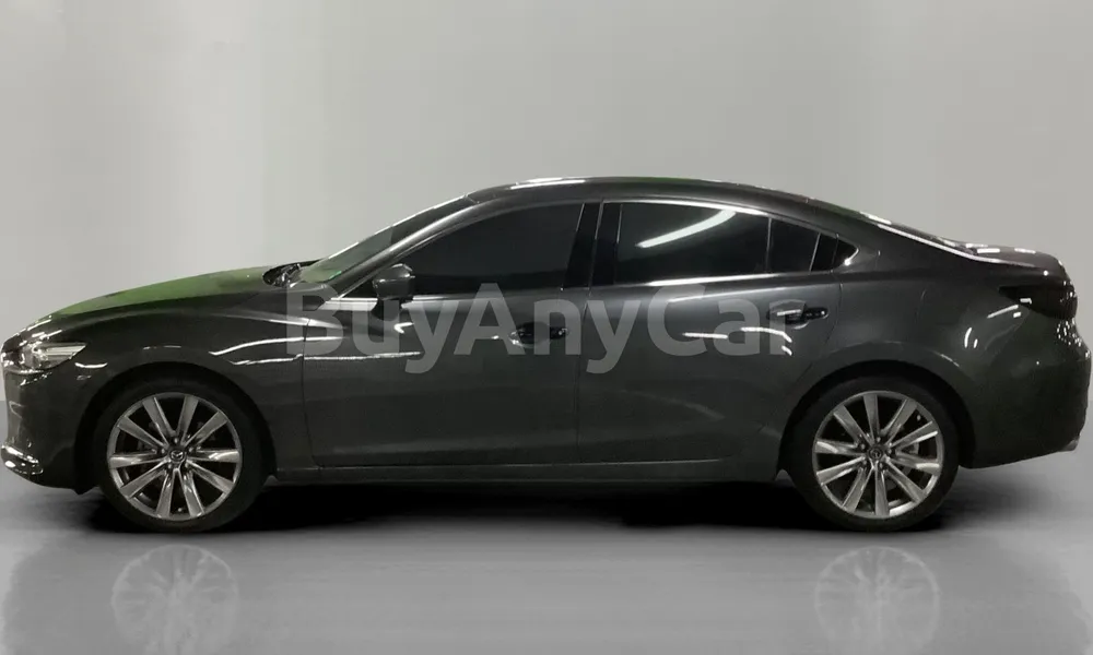 Vehicle photo 4