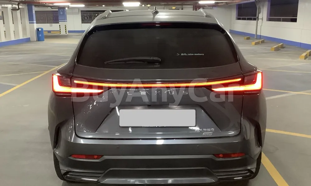 Vehicle photo 2