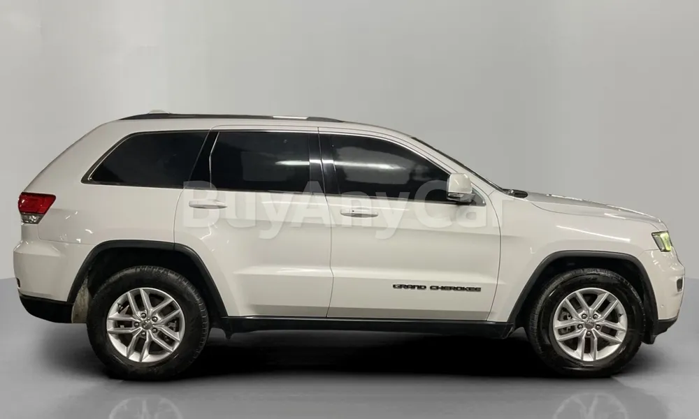 Vehicle photo 3