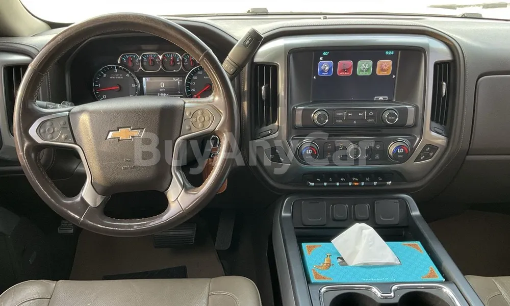 Vehicle photo 8