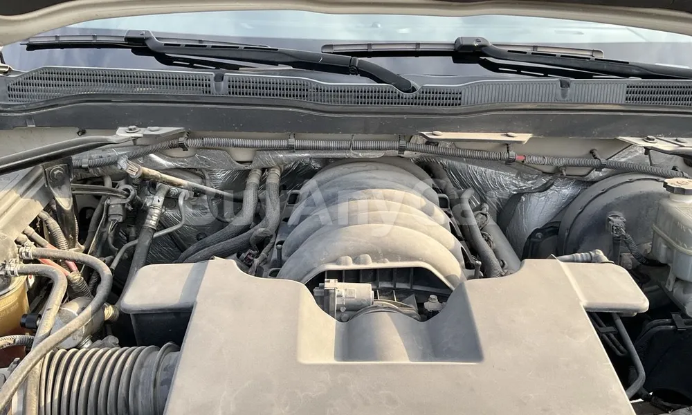 Vehicle photo 6