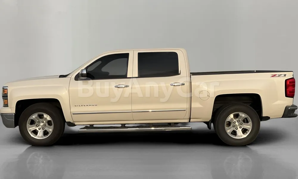 Vehicle photo 5