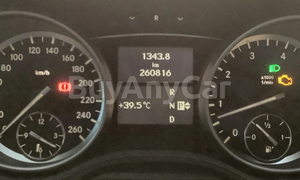 Vehicle photo 8