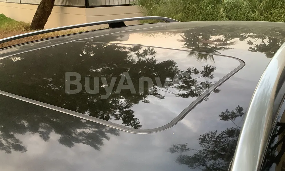 Vehicle photo 5
