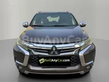 Mitsubishi Montero 2017