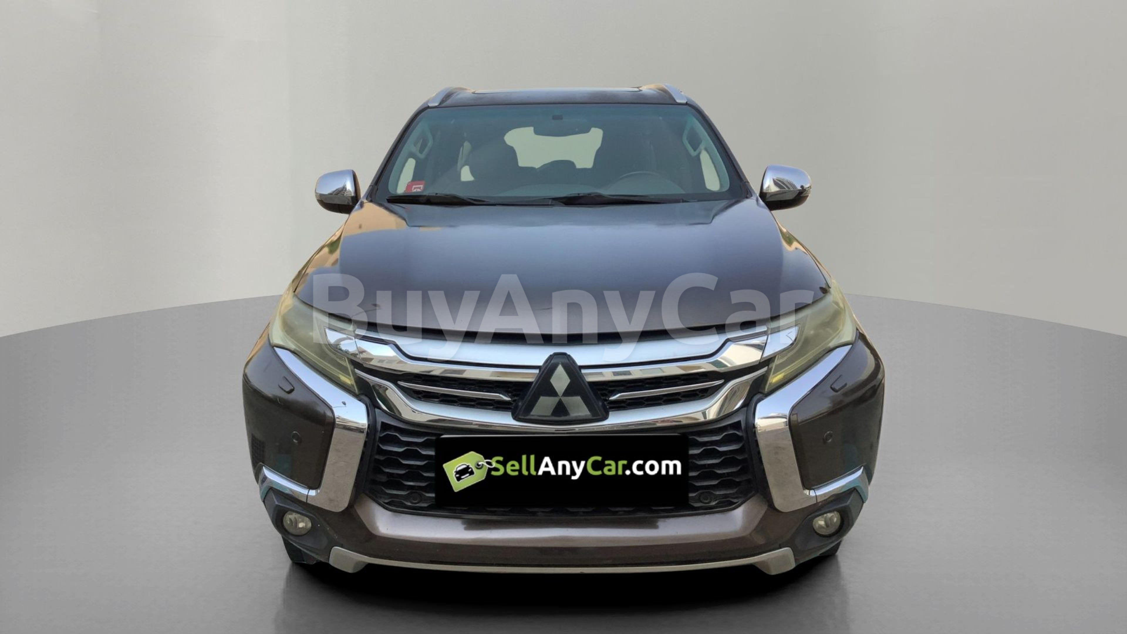 Mitsubishi Montero 2017