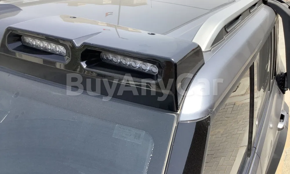 Vehicle photo 5