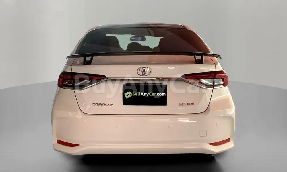 Vehicle photo 2