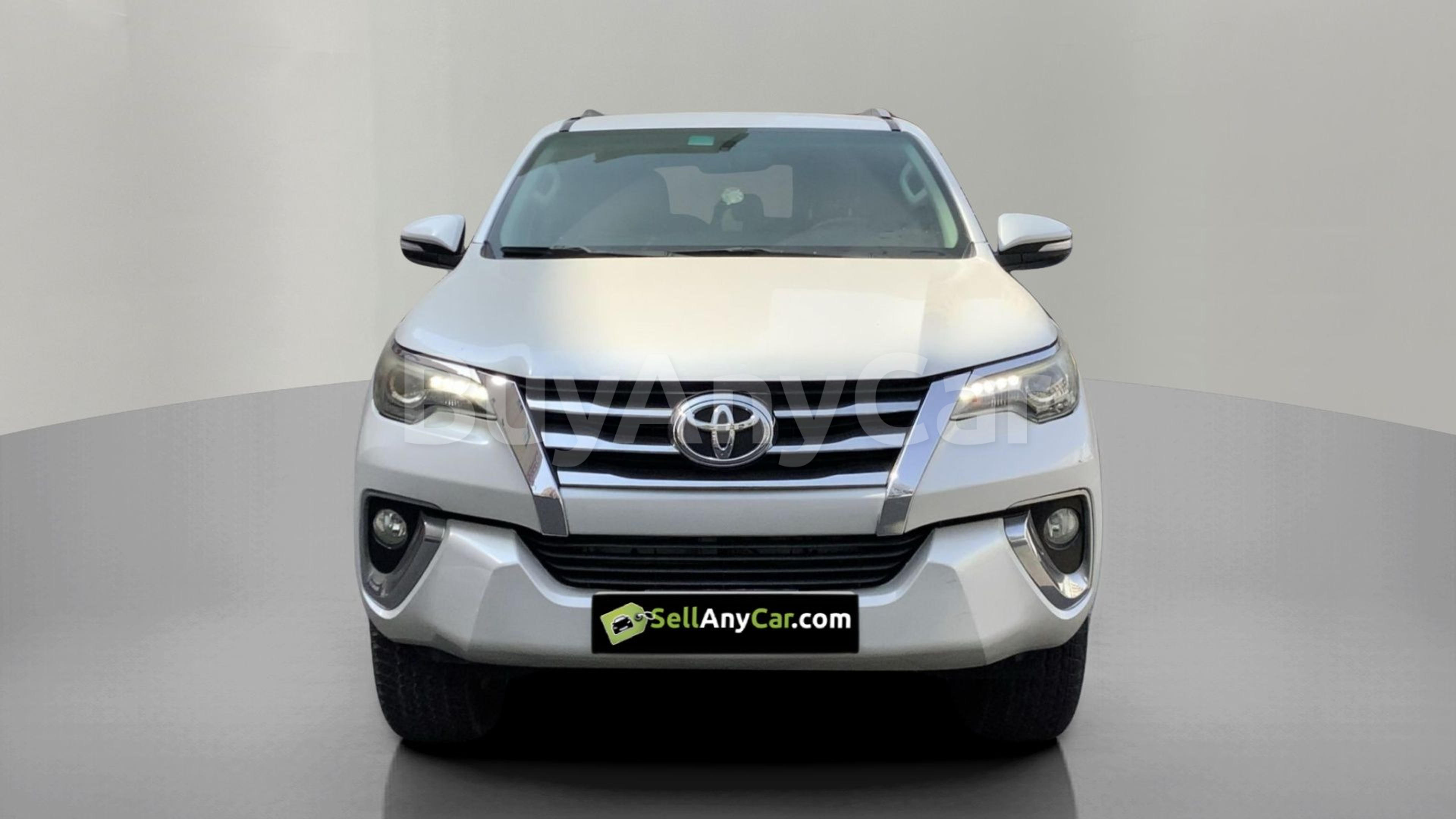 Toyota Fortuner 2016