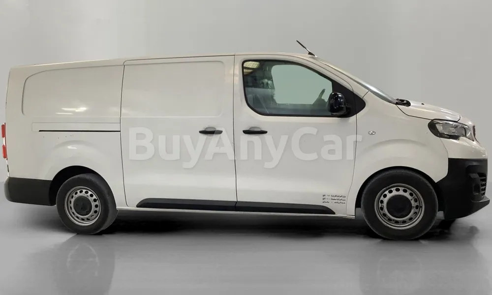 Vehicle photo 3