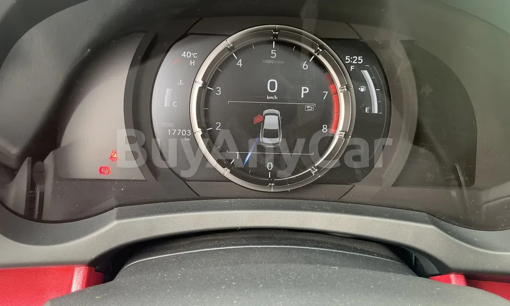 Vehicle photo 8