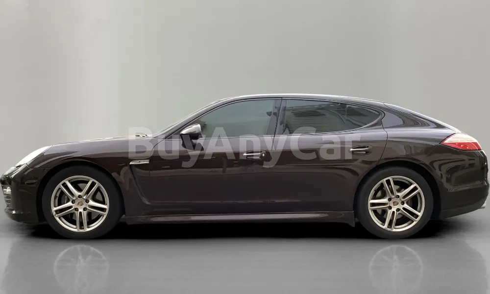 Vehicle photo 4