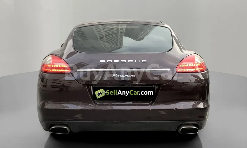 Vehicle photo 2